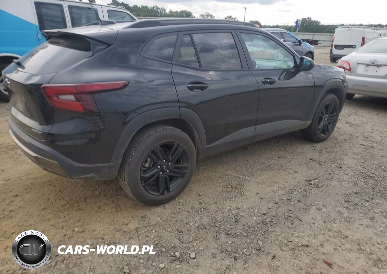 2025 Chevrolet Trax Activ VIN:KL77LKEP3SC049036 - 3
