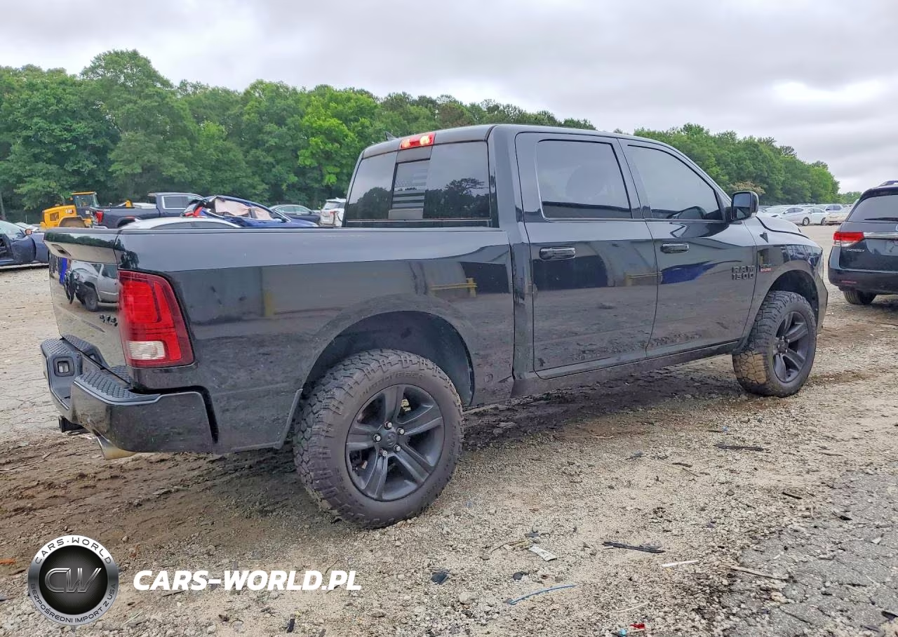 2018 Ram 1500 Sport VIN:1C6RR7MT2JS290183 - 3