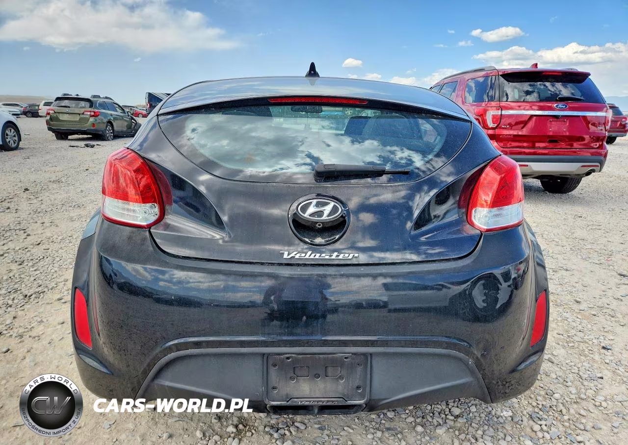 2015 Hyundai Veloster Base VIN:KMHTC6AD4FU243686 - 6