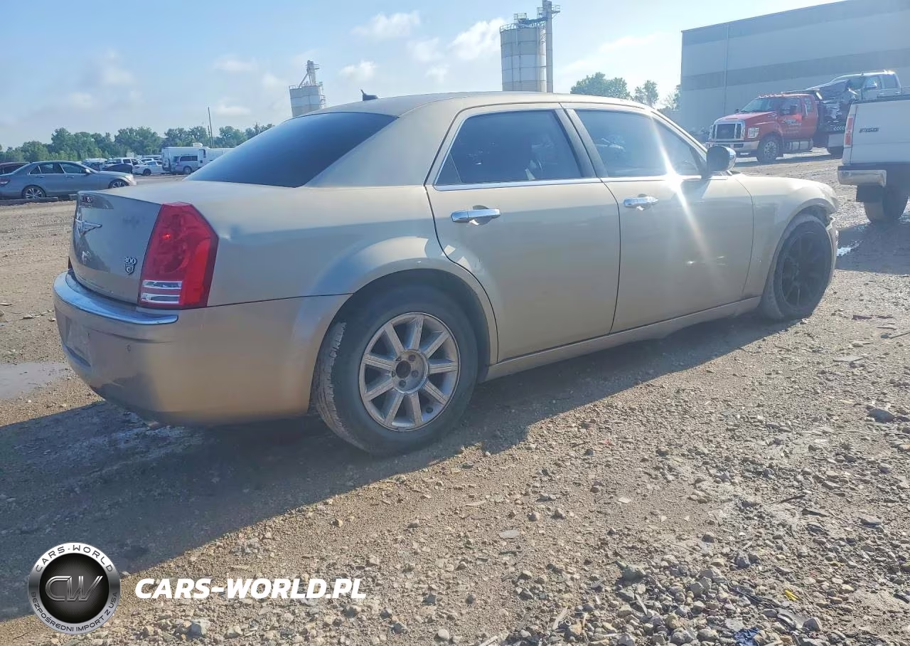 2008 Chrysler 300C Luxury VIN:2C3LA63HX8H260402 - 3
