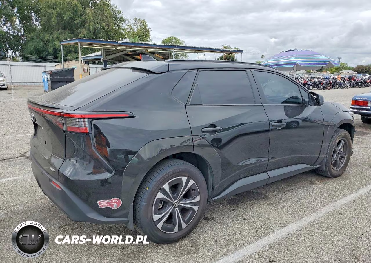 2024 Toyota Bz4X Xle VIN:JTMABACA8RA081619 - 3