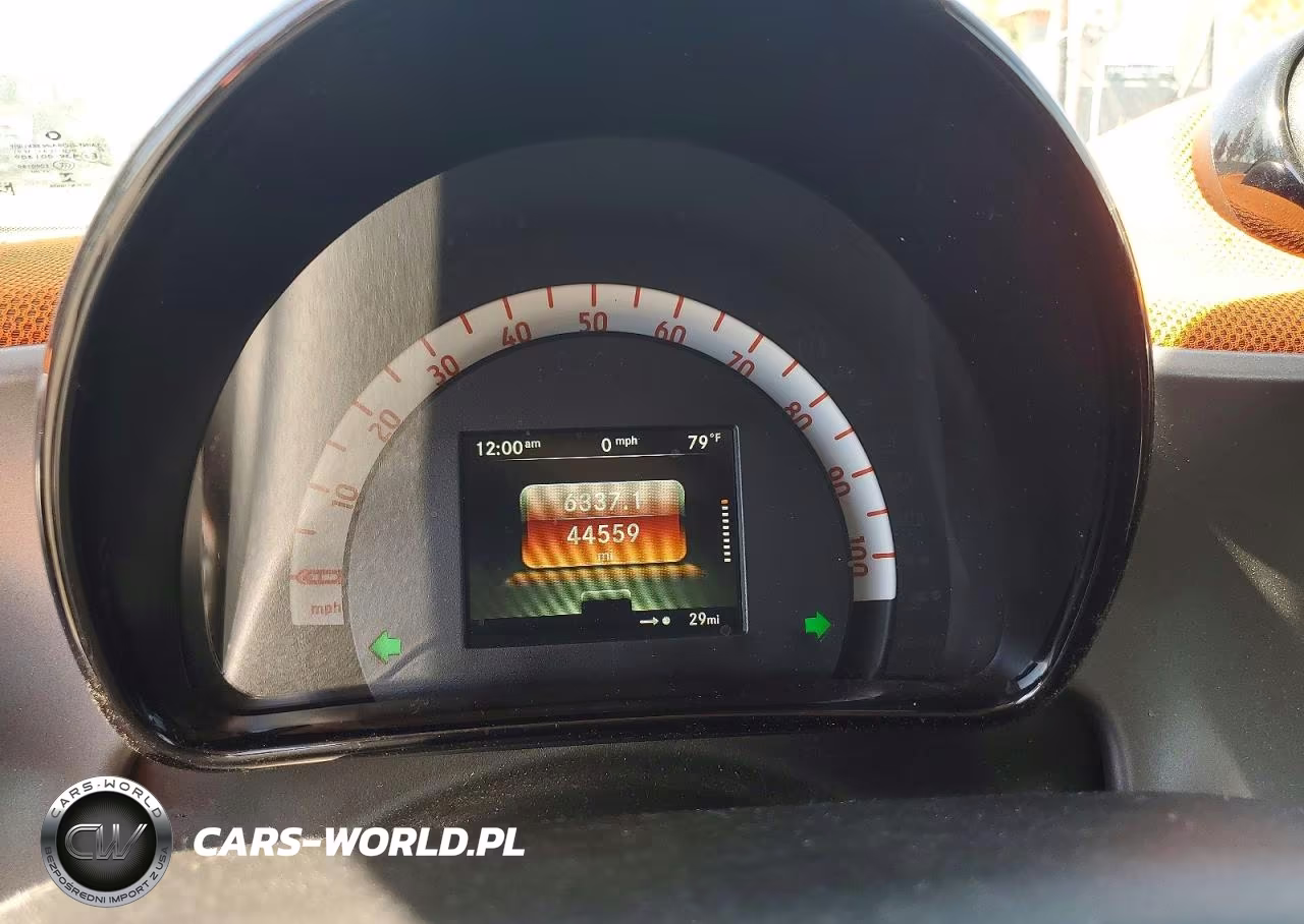 2018 Smart Fortwo VIN:WMEFJ9BA5JK265781 - 9