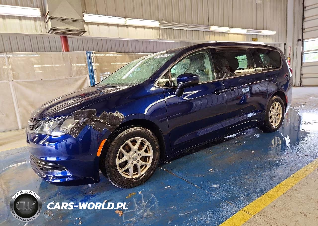 2017 Chrysler Pacifica Touring – zdjęcie 1 z 13
