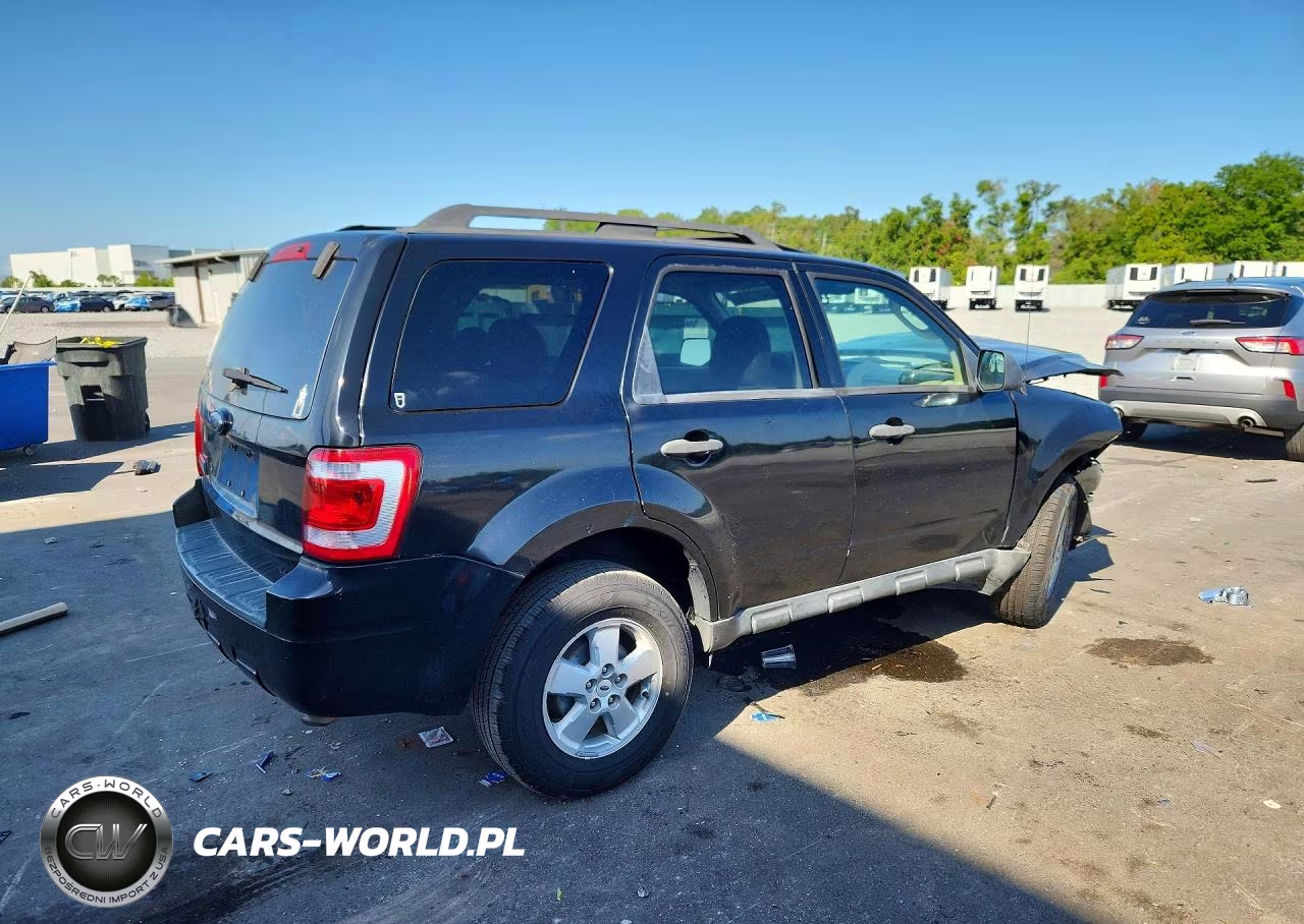 2009 Ford Escape Xlt VIN:1FMCU03729KC68104 - 3