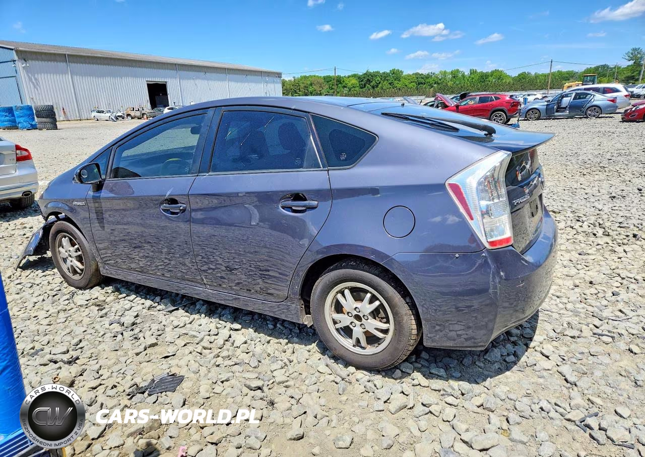 2011 Toyota Prius Two VIN:JTDKN3DU9B0274230 - 2