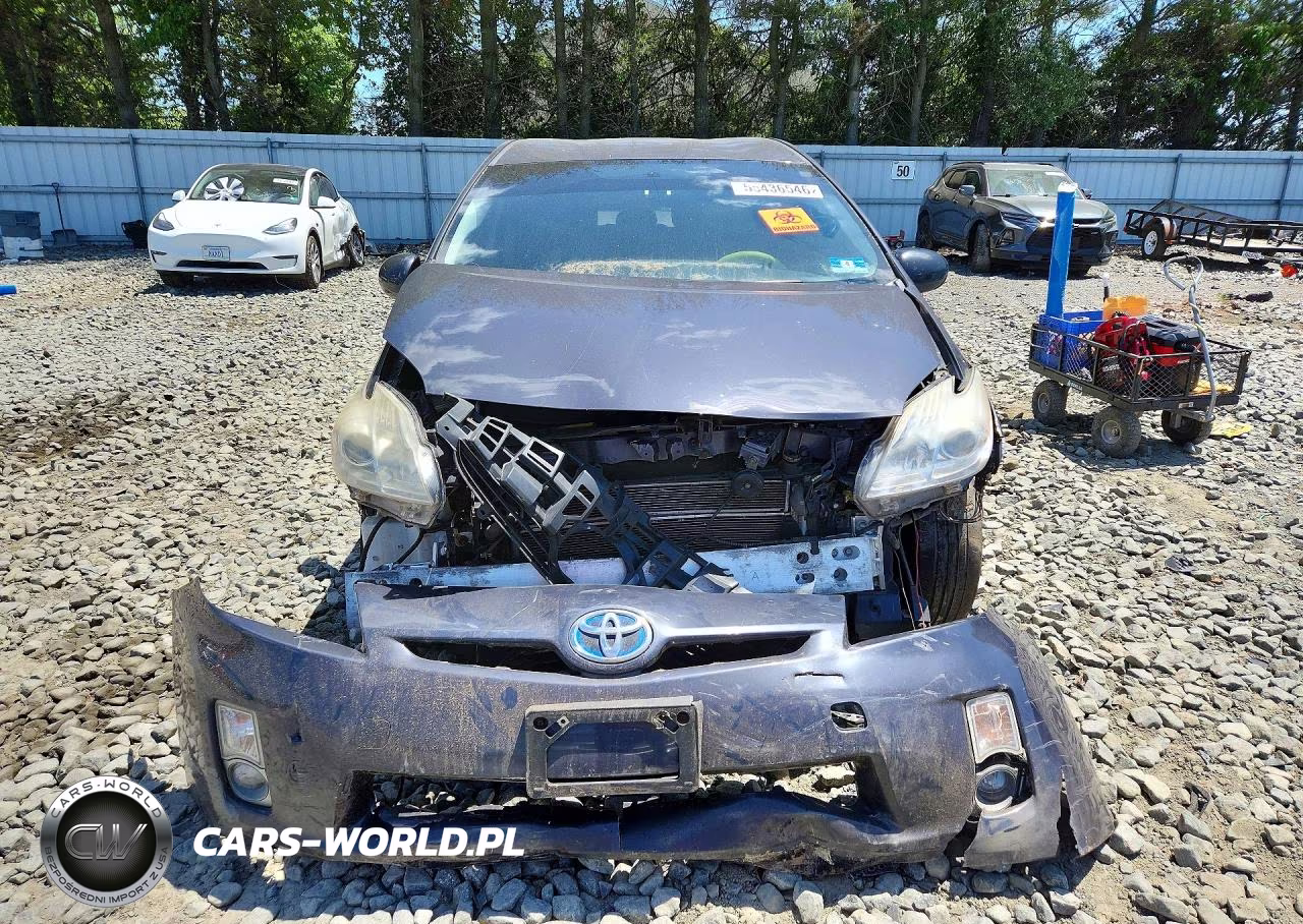 2011 Toyota Prius Two VIN:JTDKN3DU9B0274230 - 5