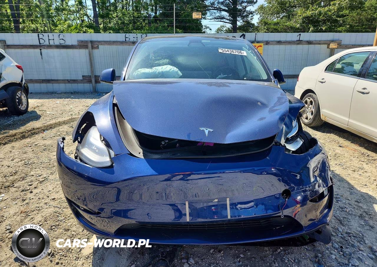 2021 Tesla Model Y VIN:5YJYGAEE0MF196165 - 5