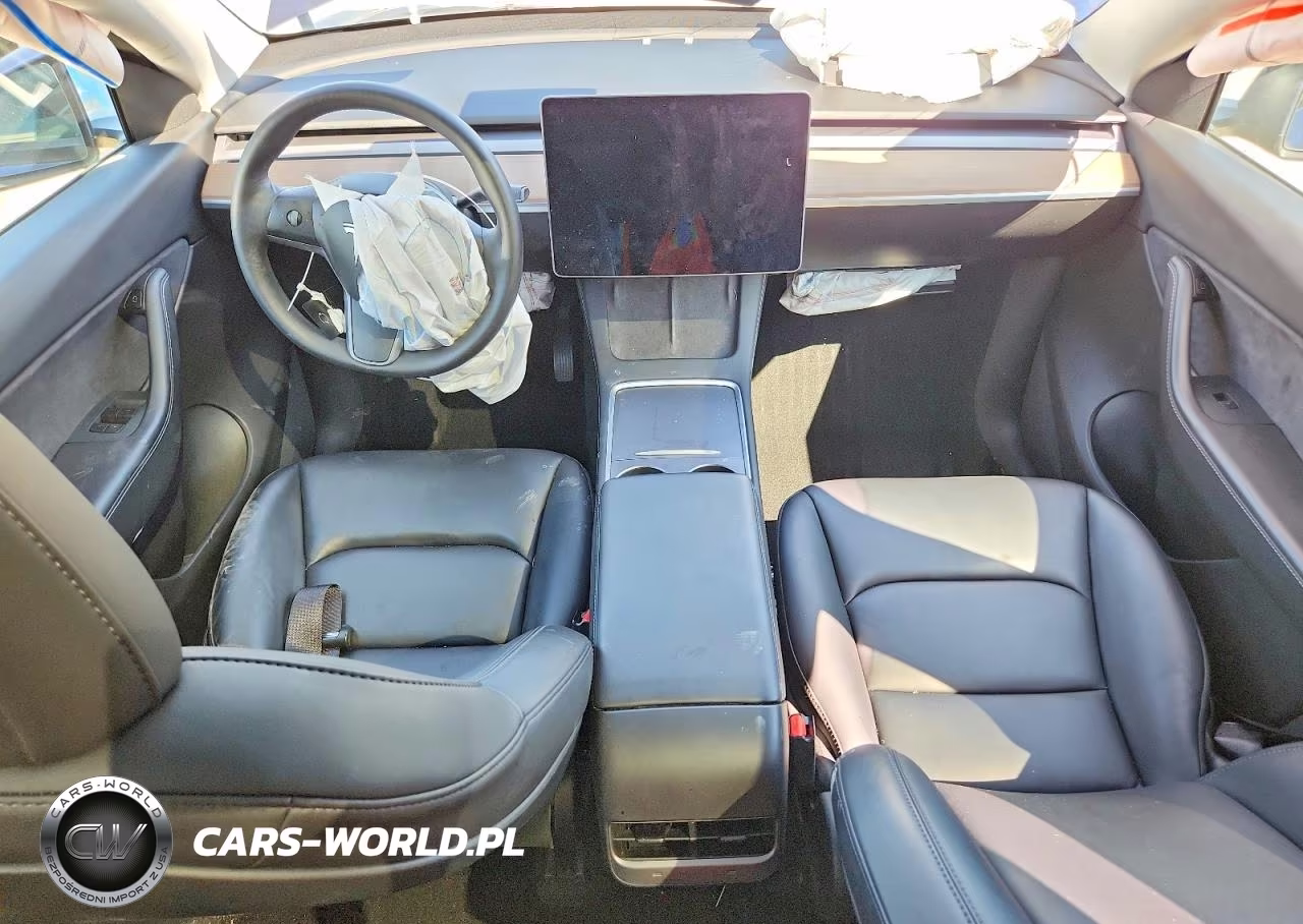 2021 Tesla Model Y VIN:5YJYGAEE0MF196165 - 8