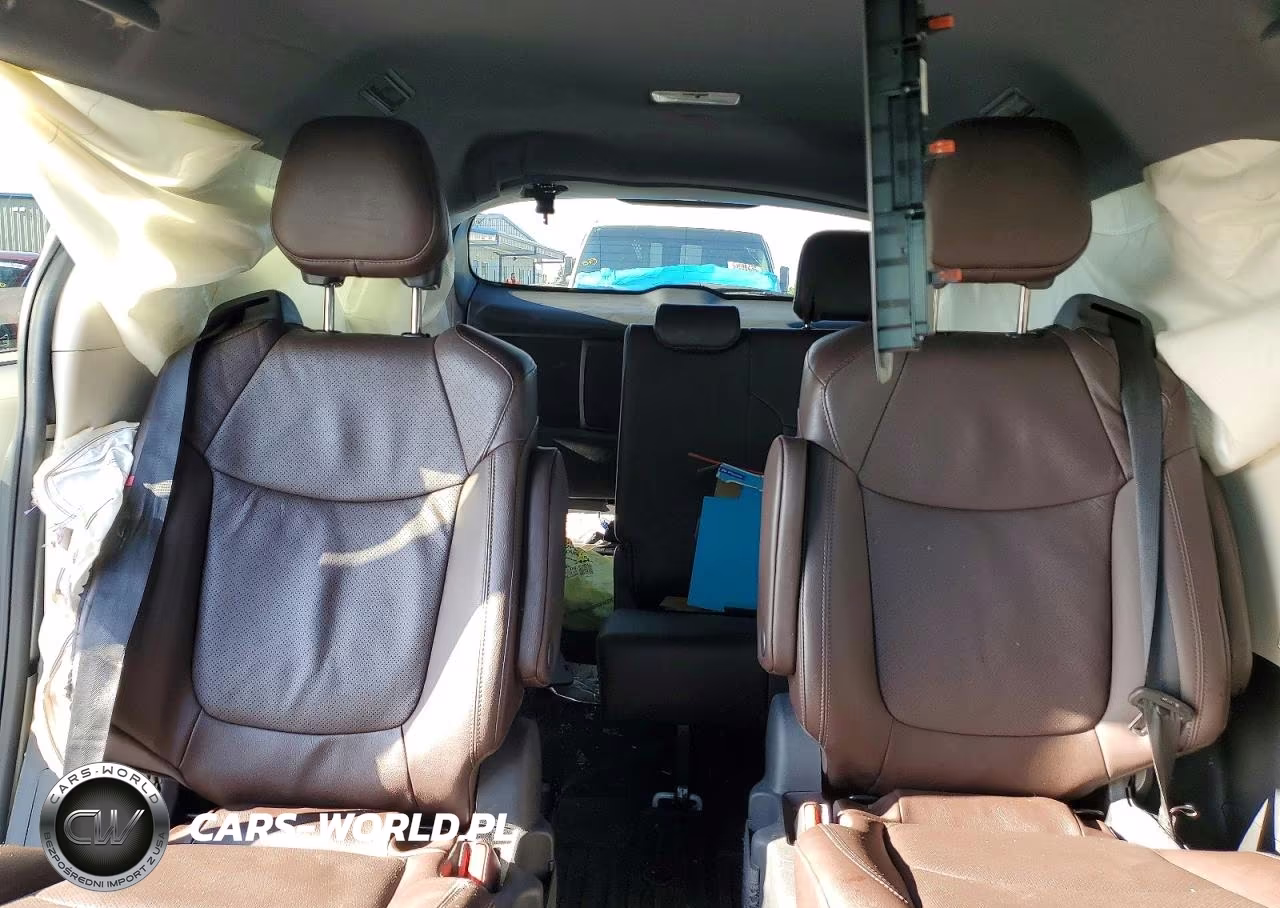 2022 Toyota Sienna Platinum 7-Passenger VIN:5TDERKEC8NS089329 - 10