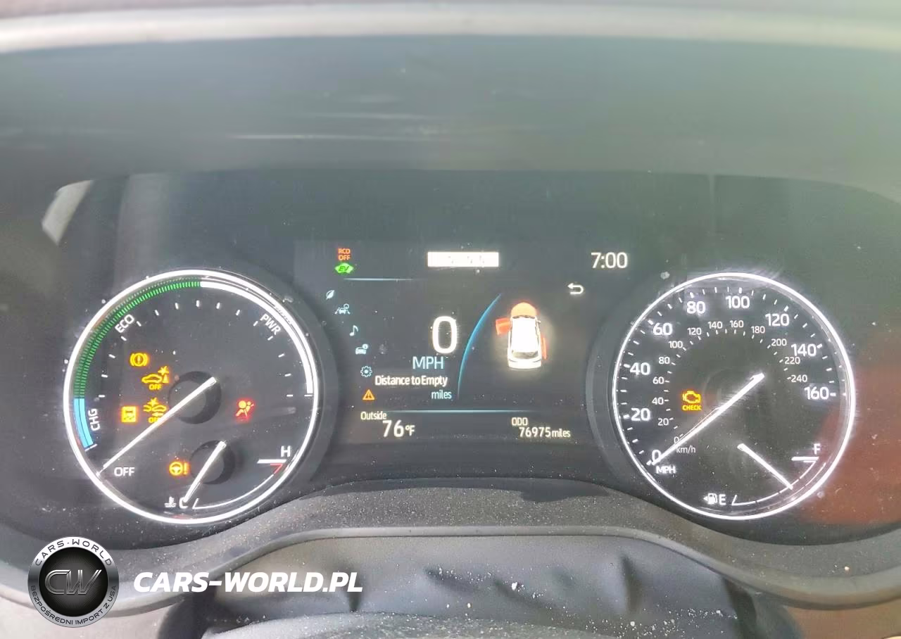 2022 Toyota Sienna Platinum 7-Passenger VIN:5TDERKEC8NS089329 - 9