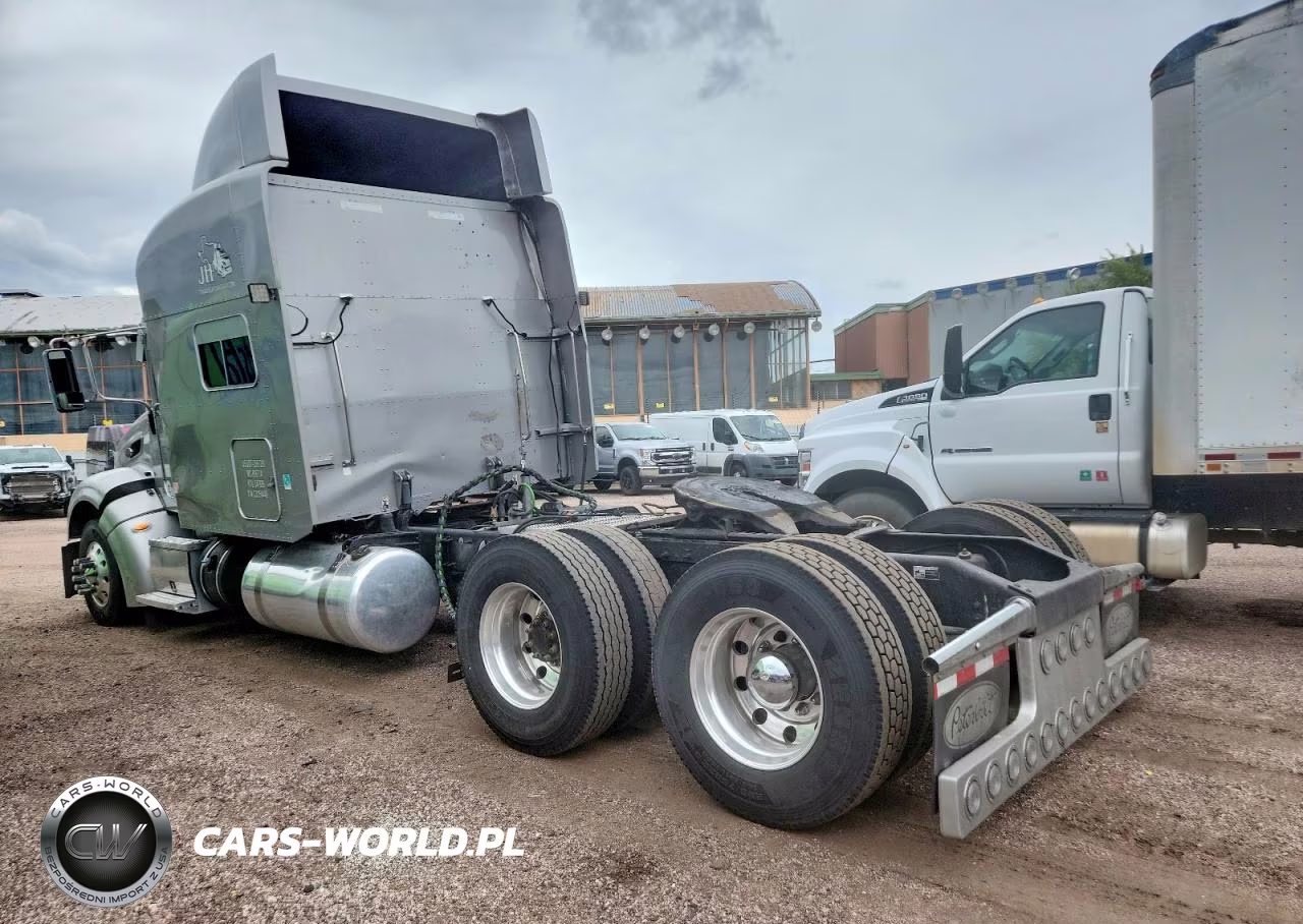 2012 Peterbilt 386 Semi Truck VIN:1XPHDP9X8CD154449 - 3