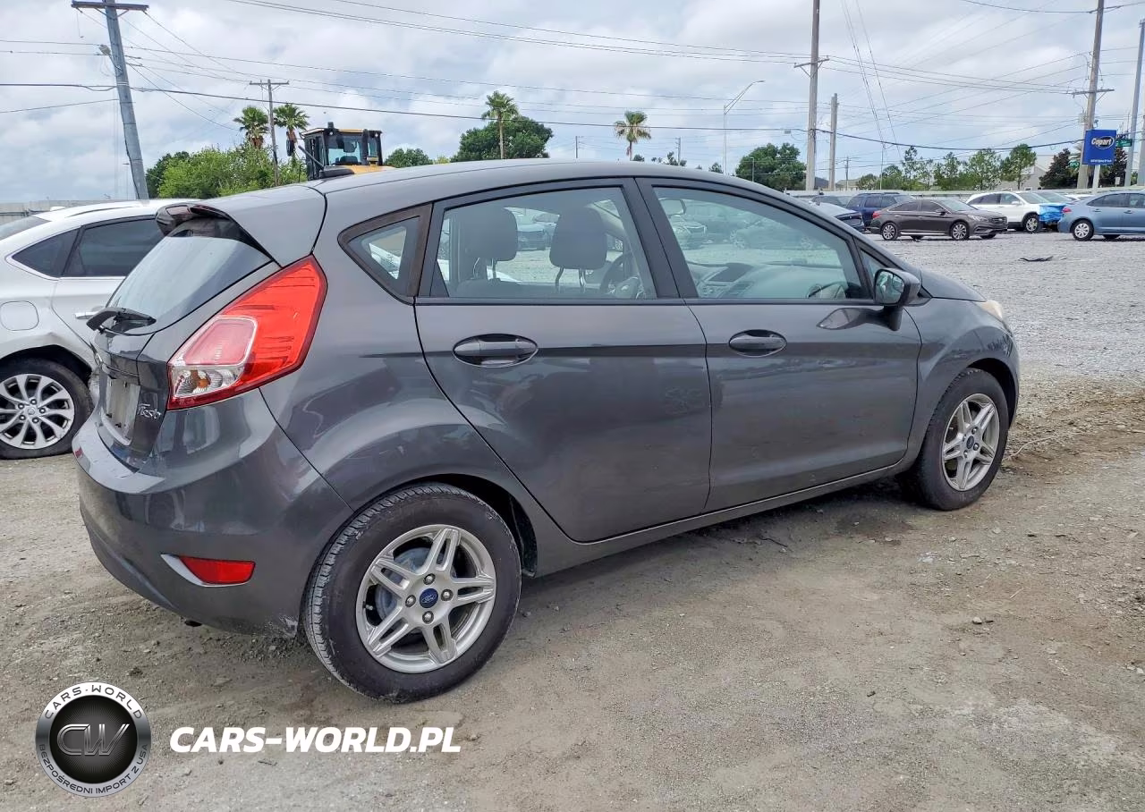 2018 Ford Fiesta Se VIN:3FADP4EJ9JM103718 - 3