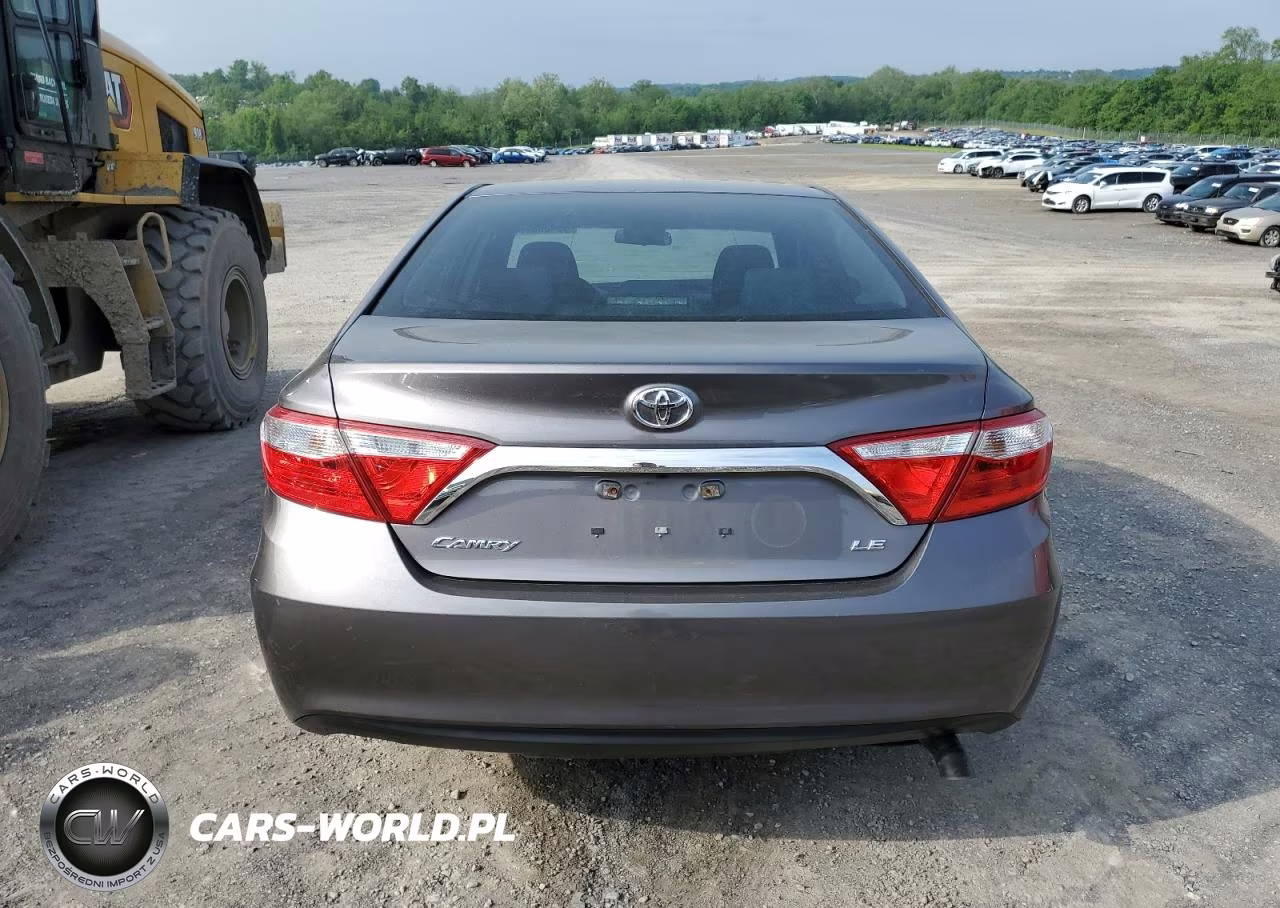 2017 Toyota Camry Le VIN:4T1BF1FK9HU273749 - 6