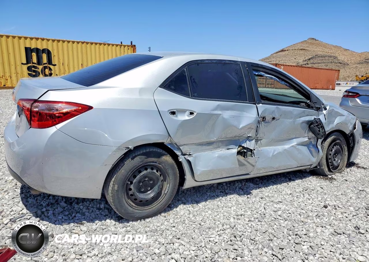 2019 Toyota Corolla L VIN:2T1BURHE5KC208742 - 3
