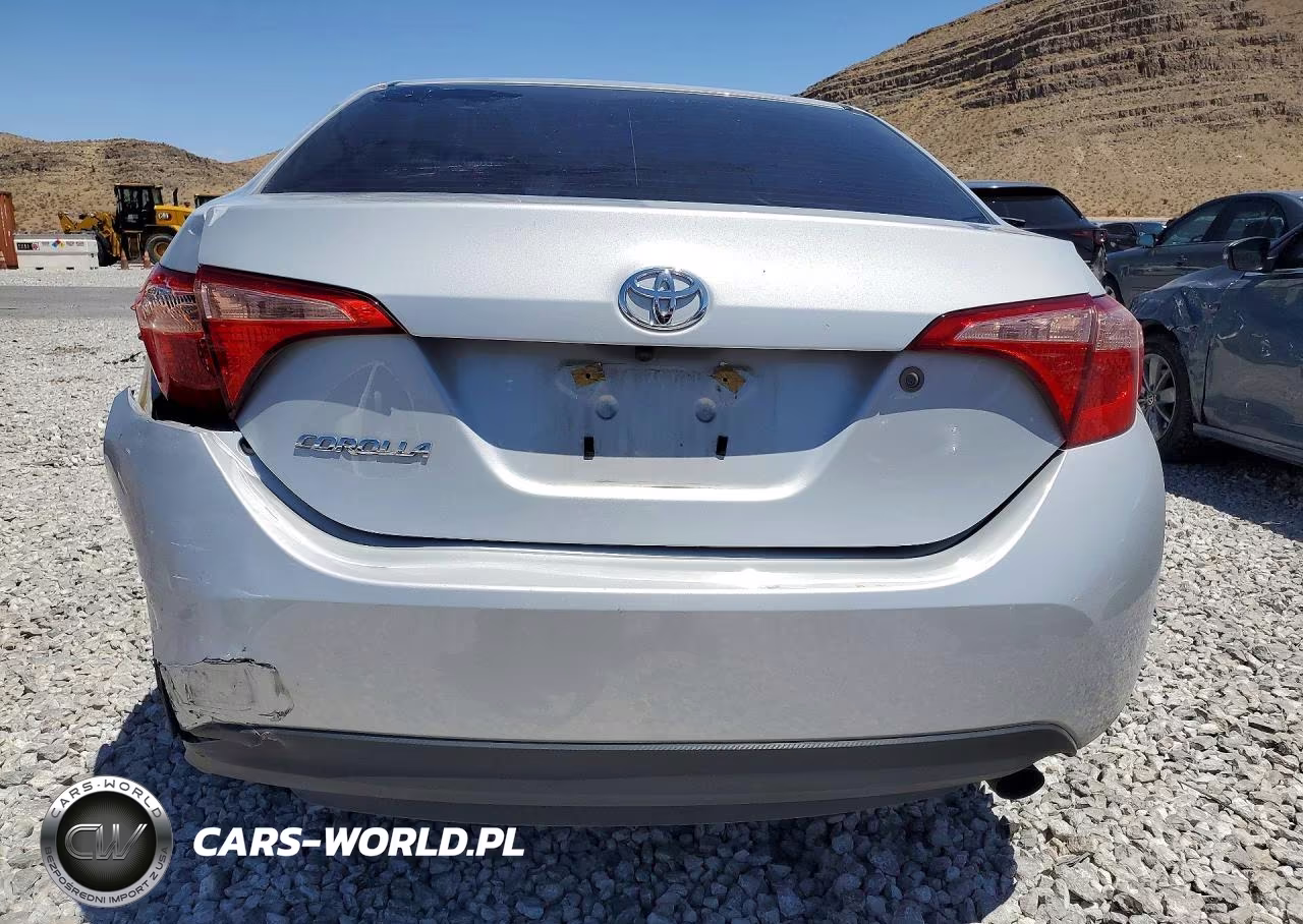 2019 Toyota Corolla L VIN:2T1BURHE5KC208742 - 6