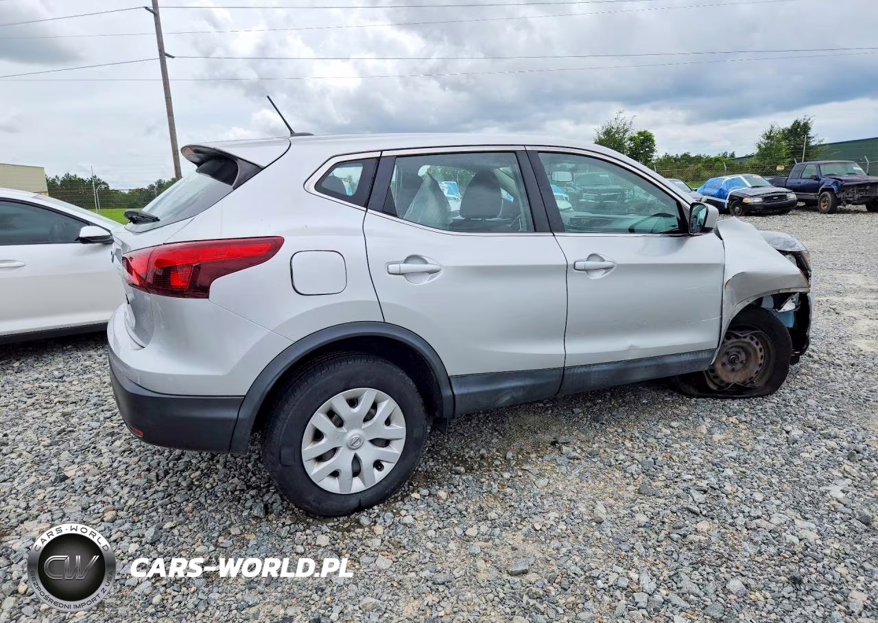 2019 Nissan Rogue Sport S VIN:JN1BJ1CP3KW240649 - 3