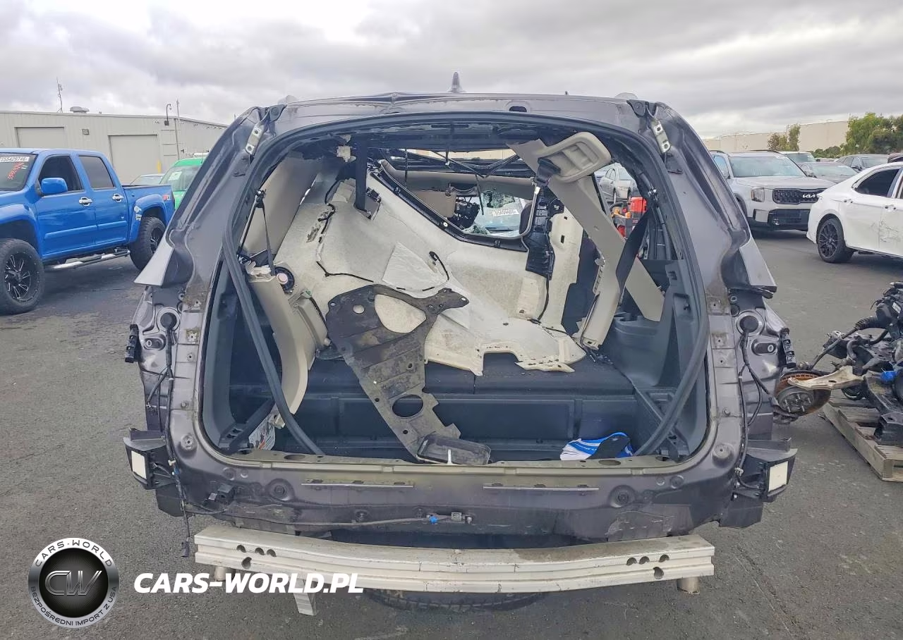 2023 Honda Pilot Elite VIN:5FNYG1H8XPB029001 - 6