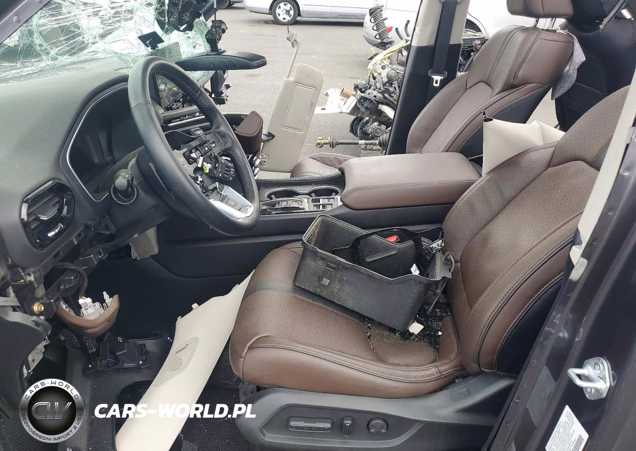 2023 Honda Pilot Elite VIN:5FNYG1H8XPB029001 - 7