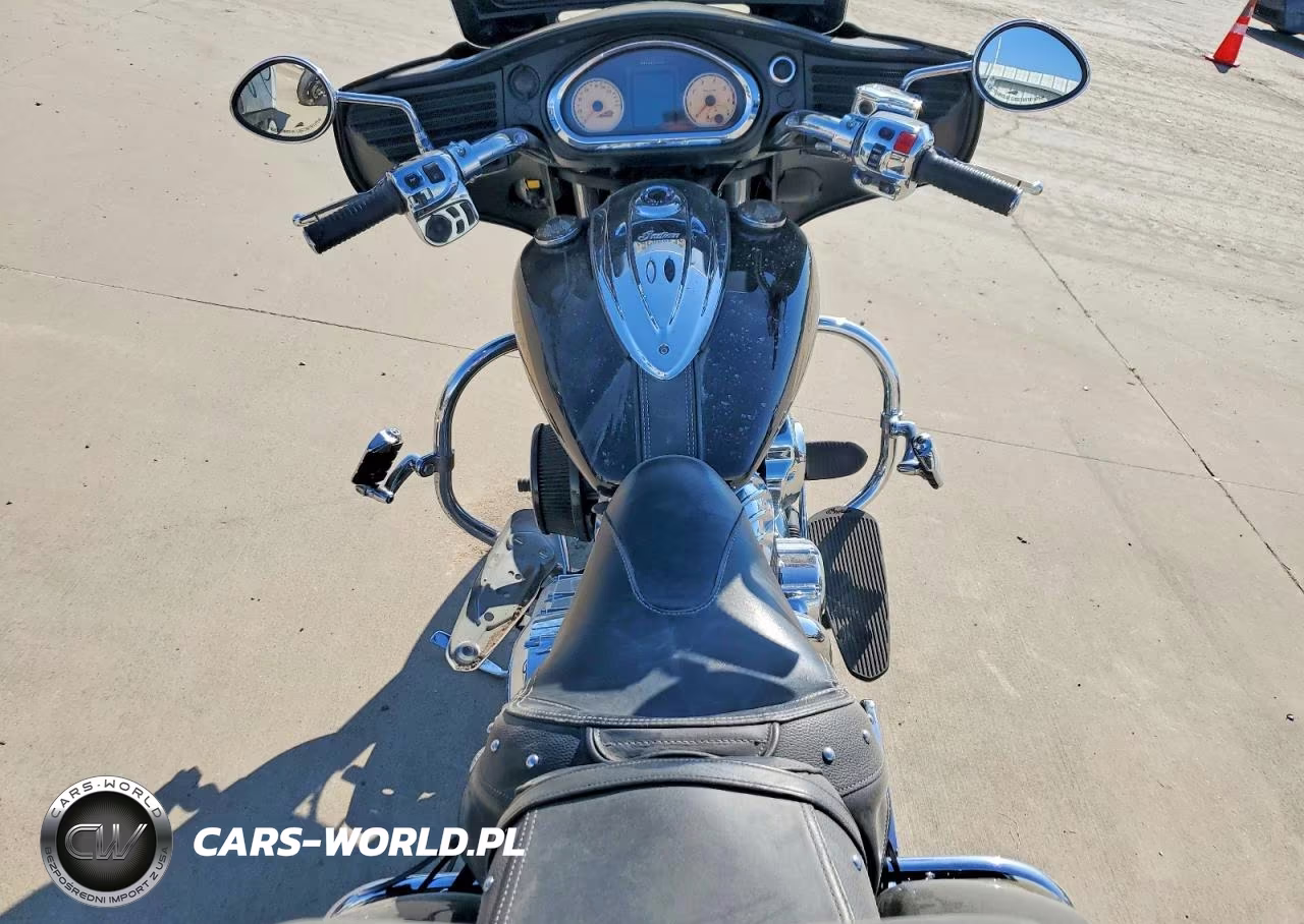 2016 Indian Chieftain VIN:56KTCAAAXG3332368 - 6