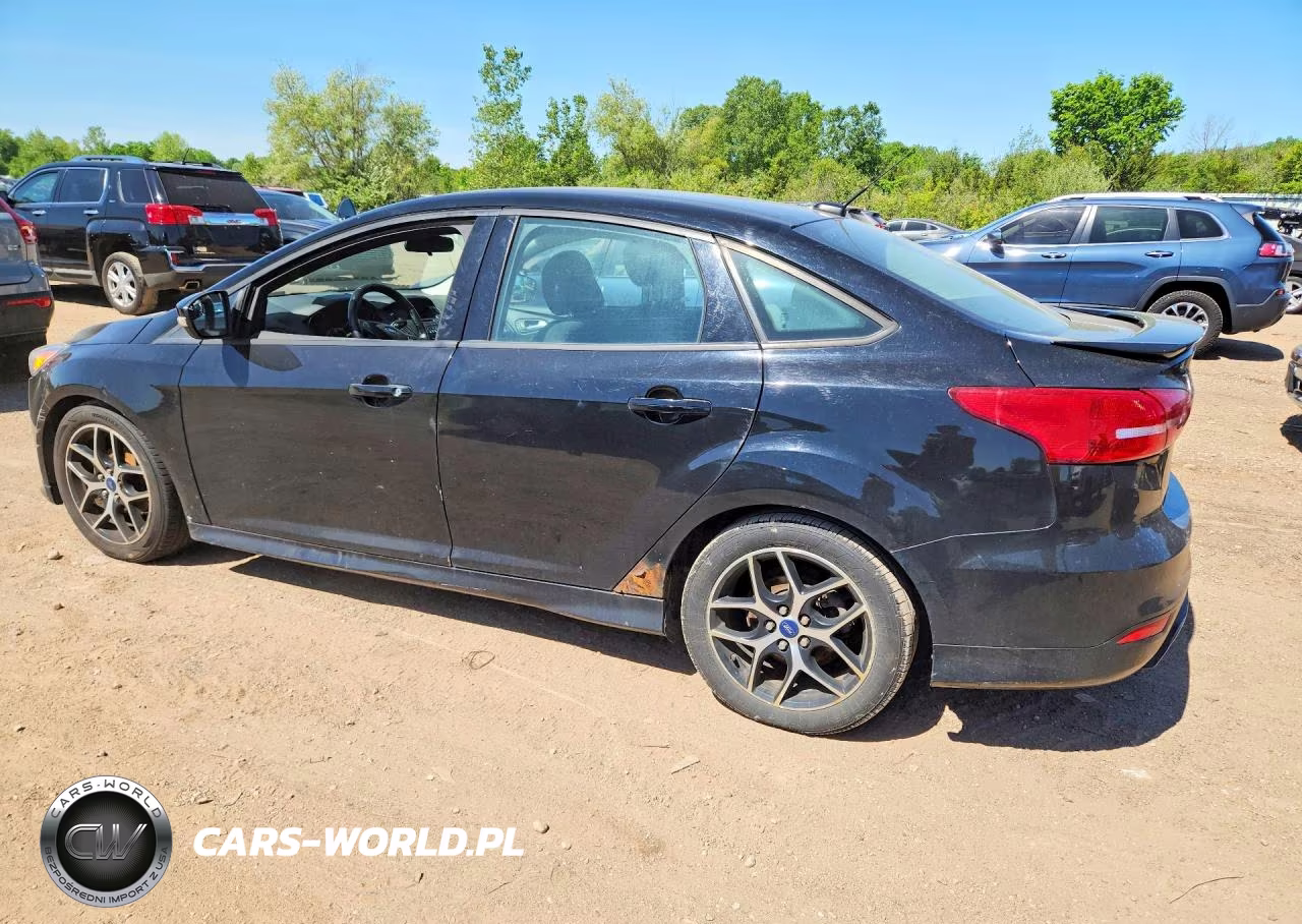 2016 Ford Focus Se VIN:1FADP3F21GL207969 - 2