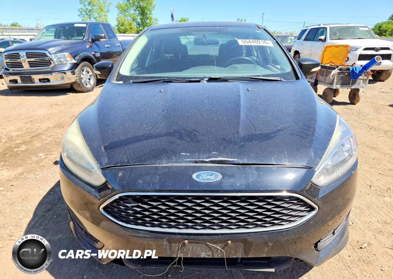 2016 Ford Focus Se VIN:1FADP3F21GL207969 - 5
