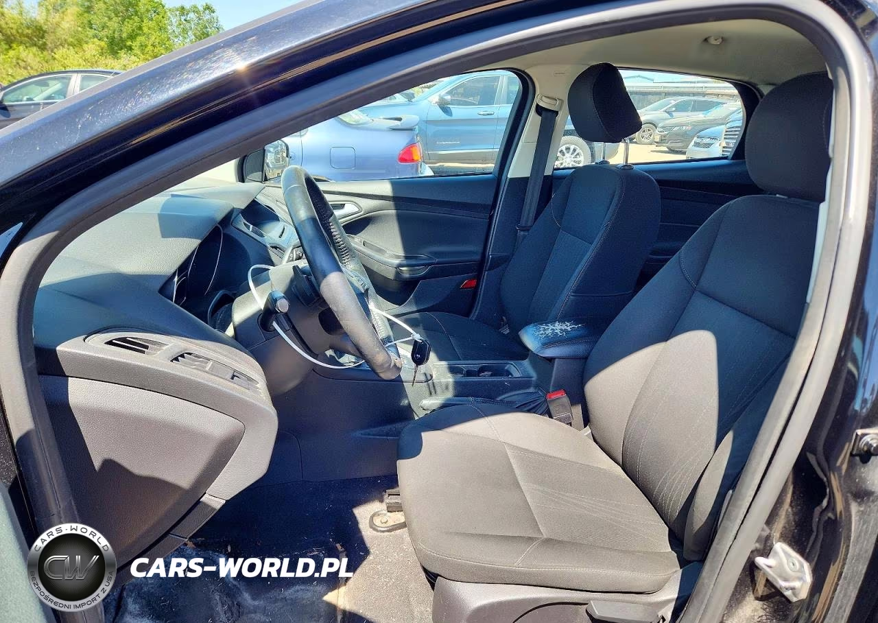 2016 Ford Focus Se VIN:1FADP3F21GL207969 - 7