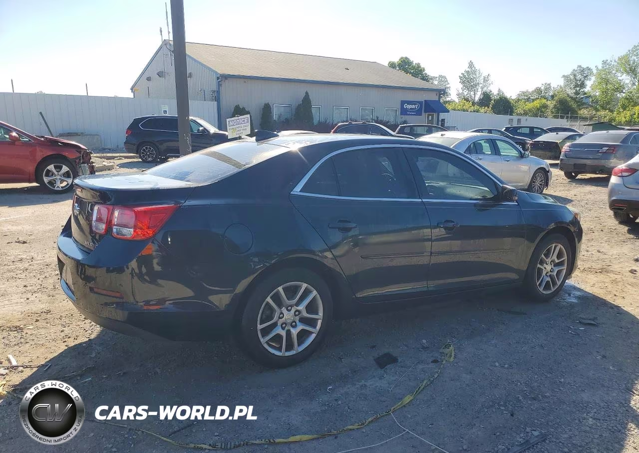 2015 Chevrolet Malibu 1Lt VIN:1G11C5SL5FF132427 - 3