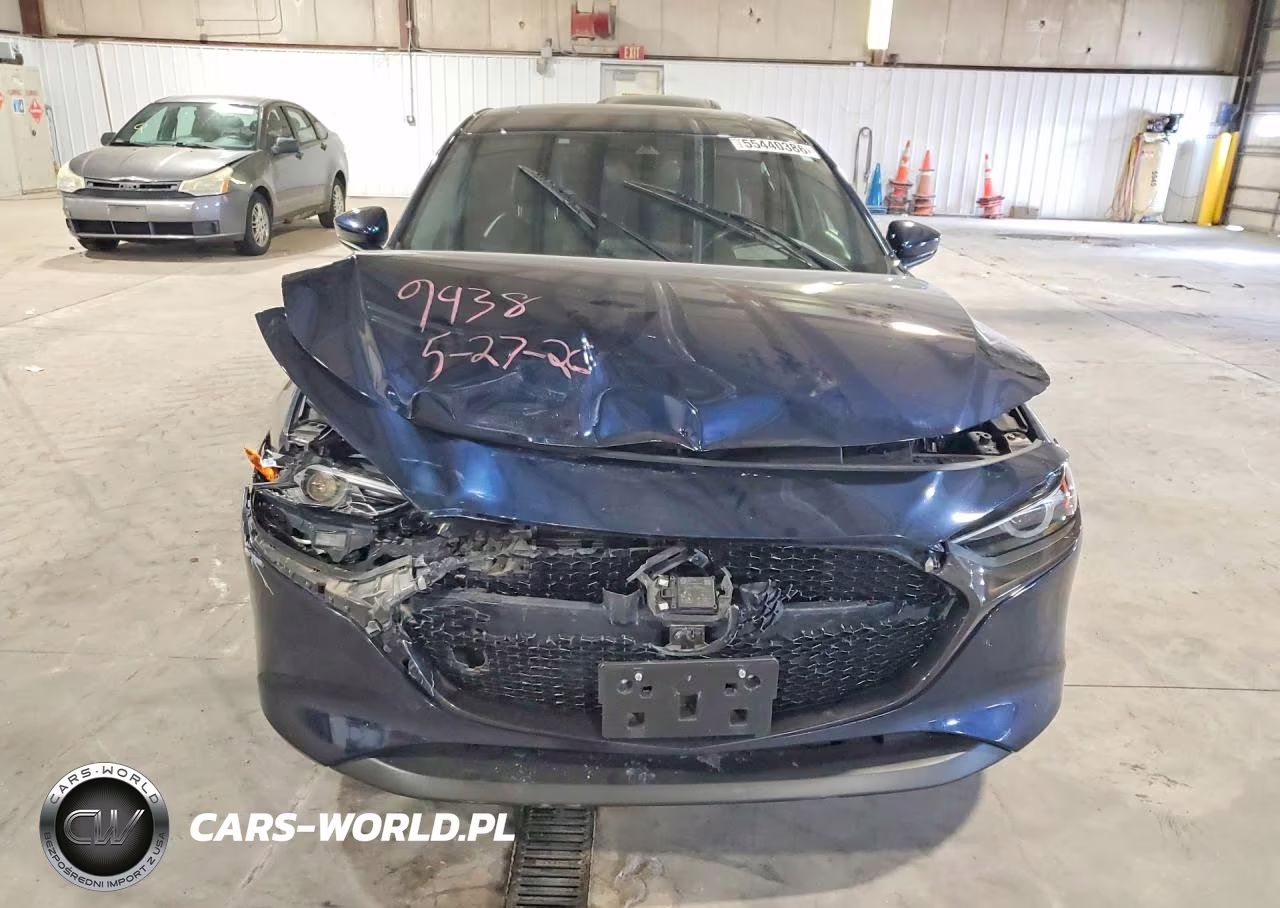 2019 Mazda 3 Premium VIN:JM1BPANM9K1144360 - 5
