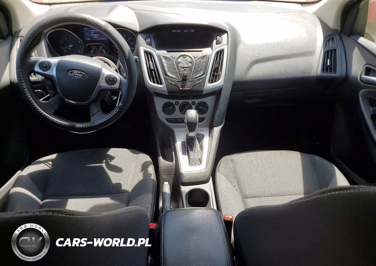 2014 Ford Focus Se VIN:1FADP3K22EL132878 - 8