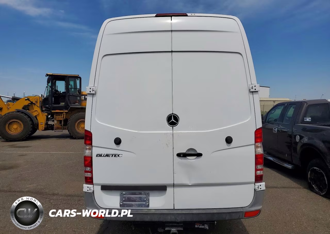 2011 Mercedes Benz Sprinter 2500 Delivery Van VIN:WD3PE8CB1B5600795 - 6