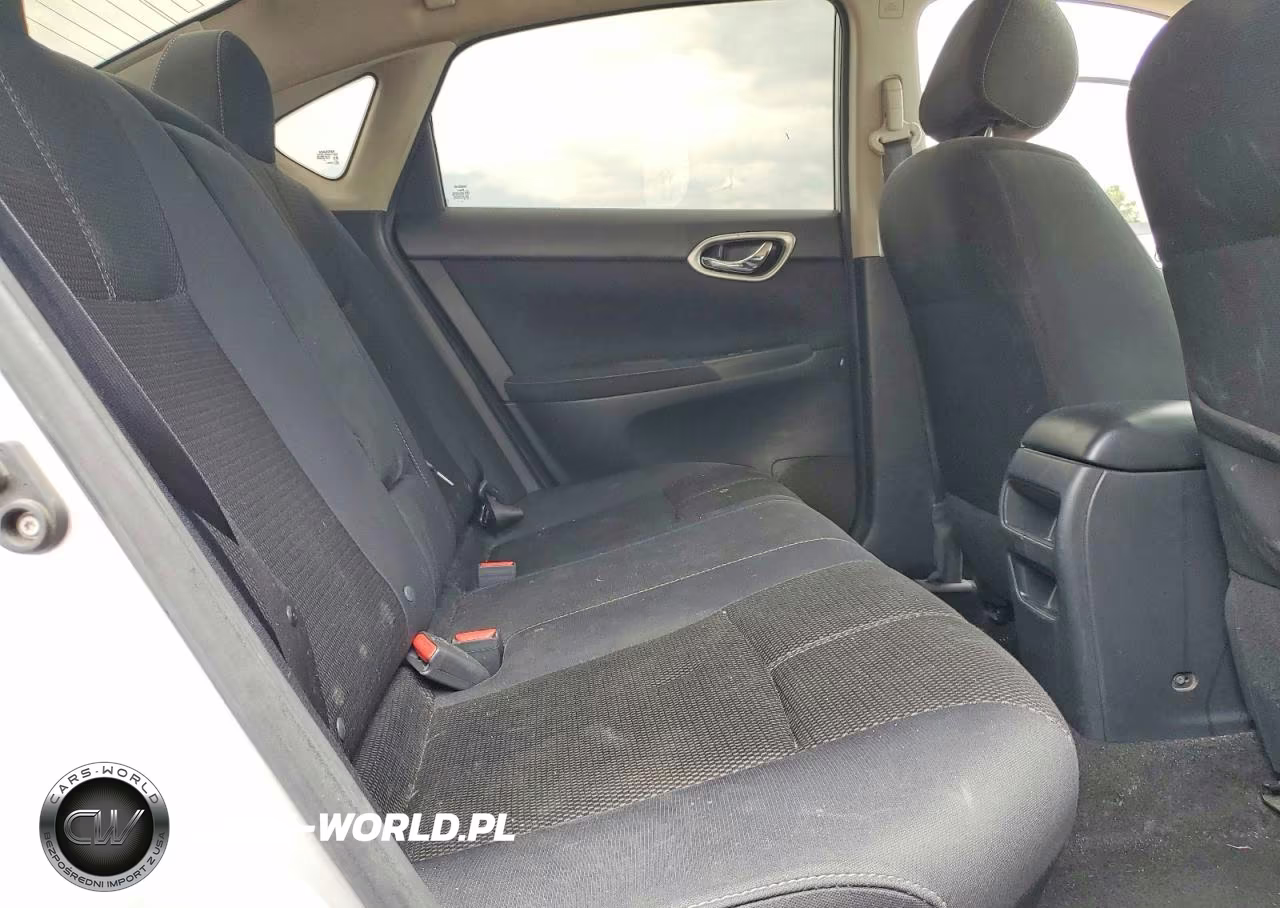 2015 Nissan Sentra S VIN:3N1AB7AP3FY374882 - 10