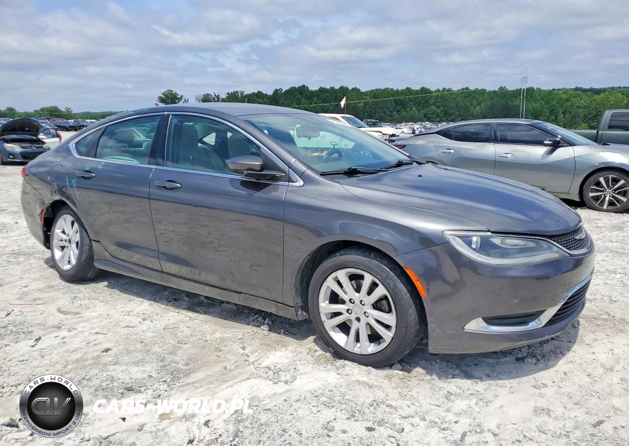 2015 Chrysler 200 Limited VIN:1C3CCCAB5FN528977 - 4