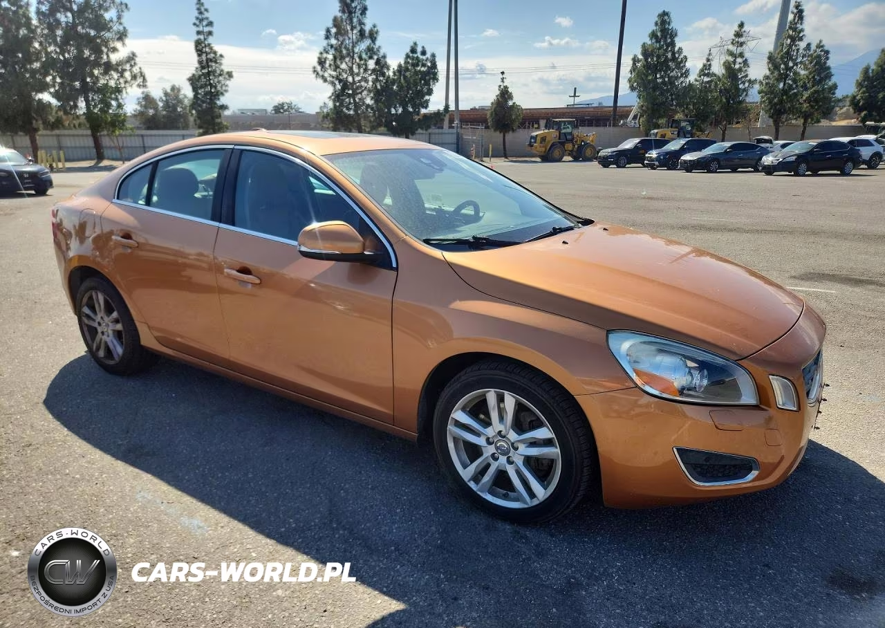 2013 Volvo S60 T5 VIN:YV1612FS1D2201700 - 4