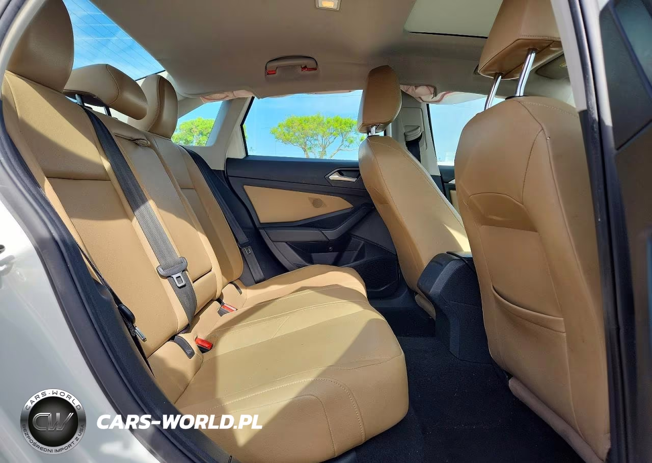 2019 Volkswagen Jetta S VIN:3VWCB7BU5KM243428 - 10