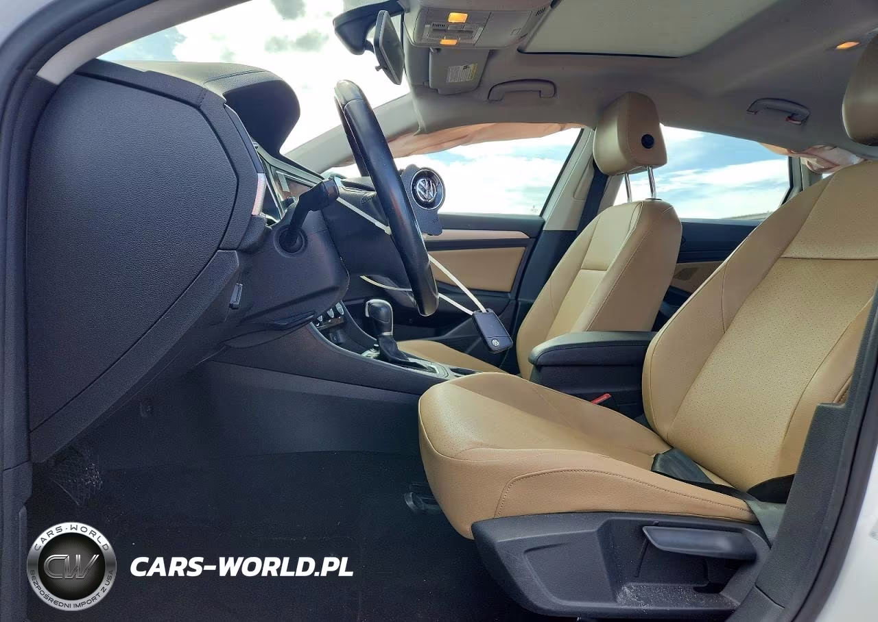 2019 Volkswagen Jetta S VIN:3VWCB7BU5KM243428 - 7