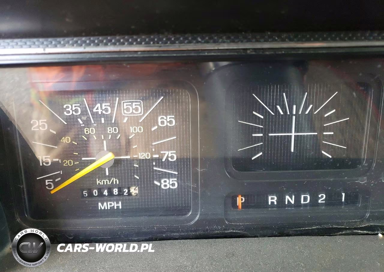 1982 Ford F250 VIN:1FTHF26G7CRA25365 - 9