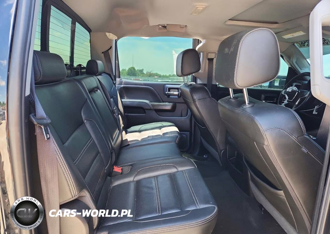 2018 GMC Sierra K2500 Denali VIN:1GT12UEY4JF251946 - 10