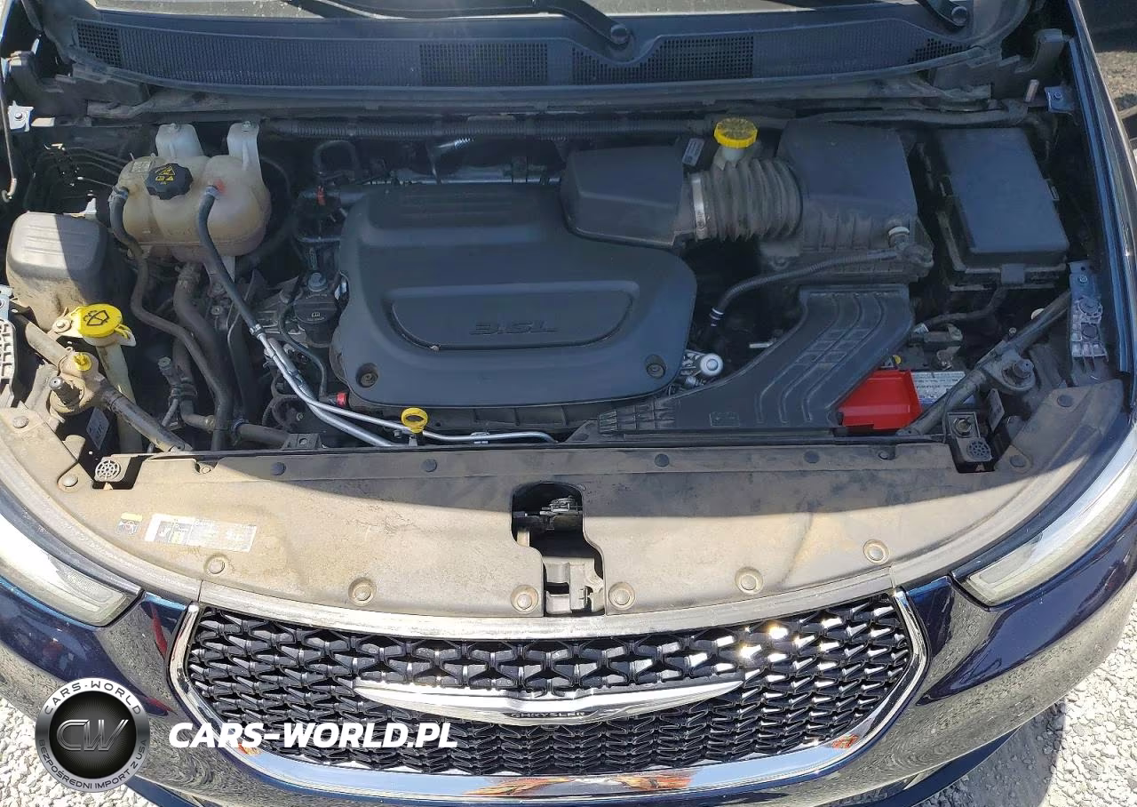 2022 Chrysler Pacifica Touring L VIN:2C4RC1BG9NR108810 - 12