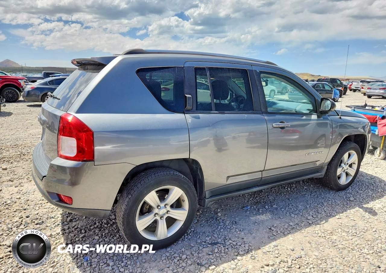 2012 Jeep Compass Sport VIN:1C4NJDBB4CD658734 - 3