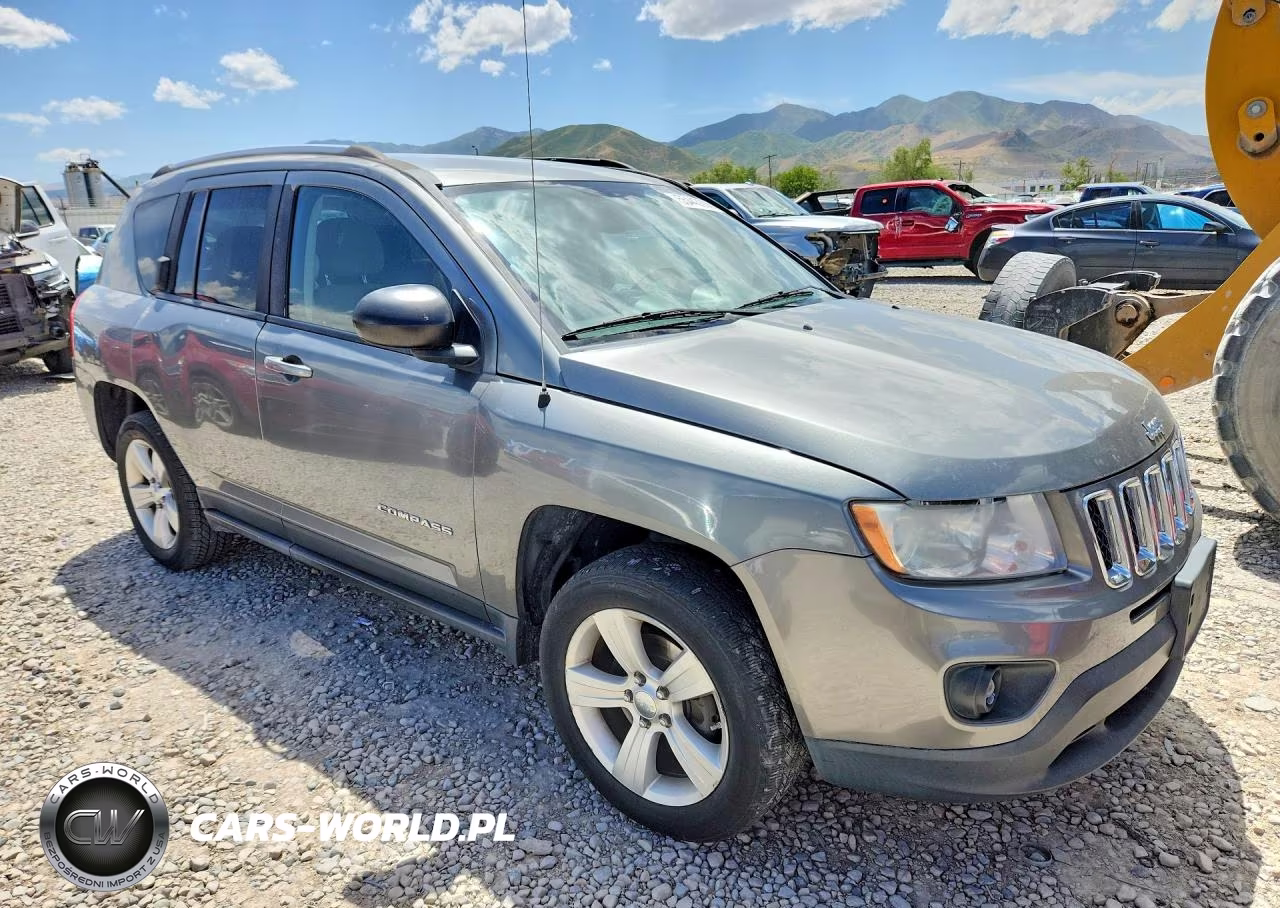 2012 Jeep Compass Sport VIN:1C4NJDBB4CD658734 - 4