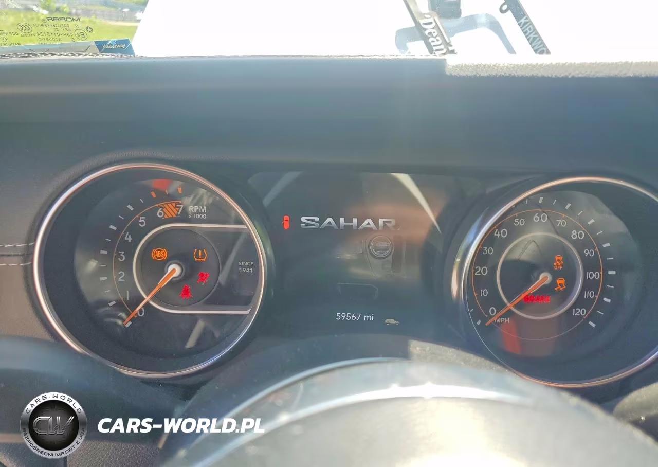 2021 Jeep Wrangler Unlimited Sahara VIN:1C4HJXEN4MW601573 - 9
