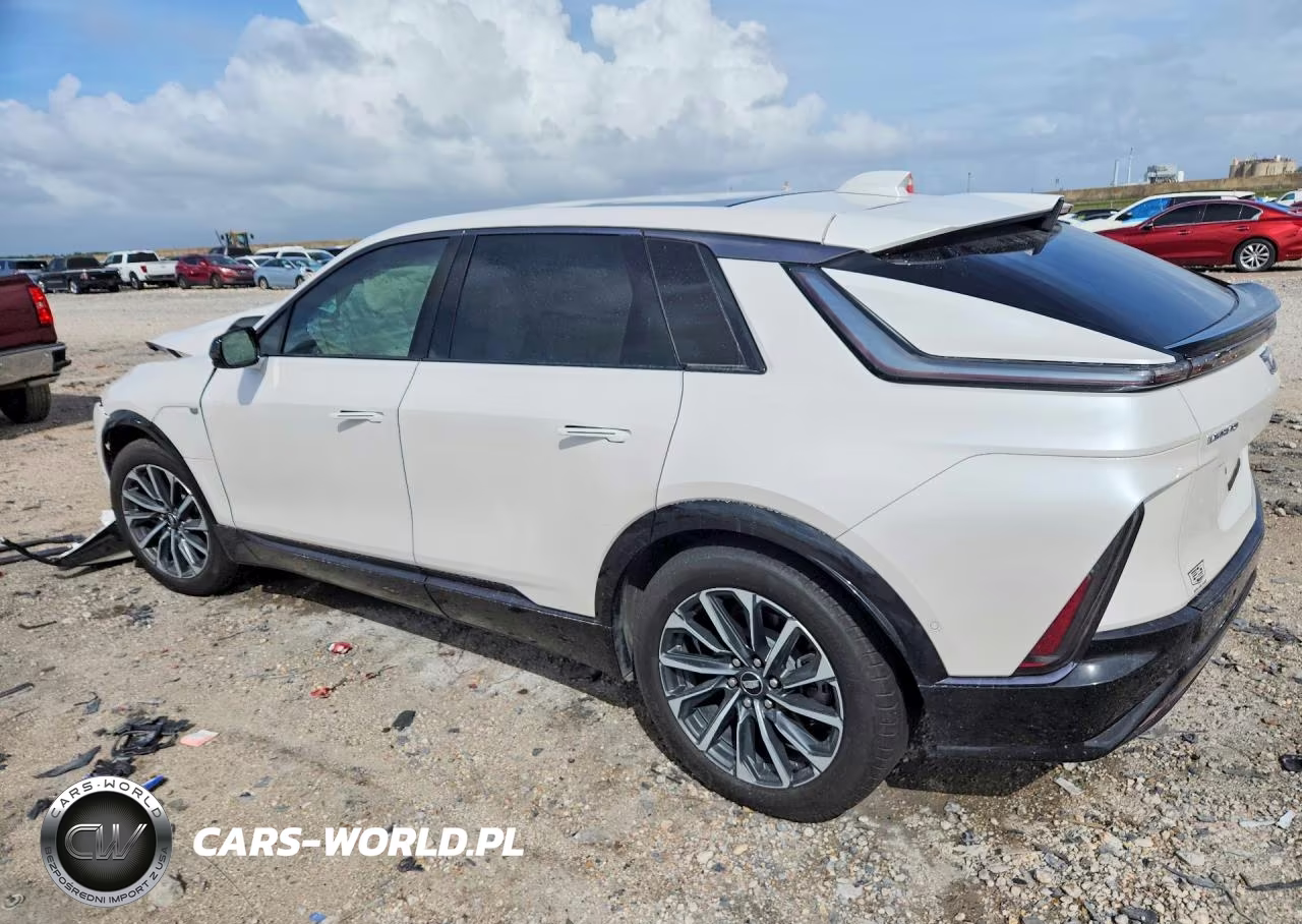 2024 Cadillac Lyriq Sport VIN:1GYKPVRK9RZ113213 - 2