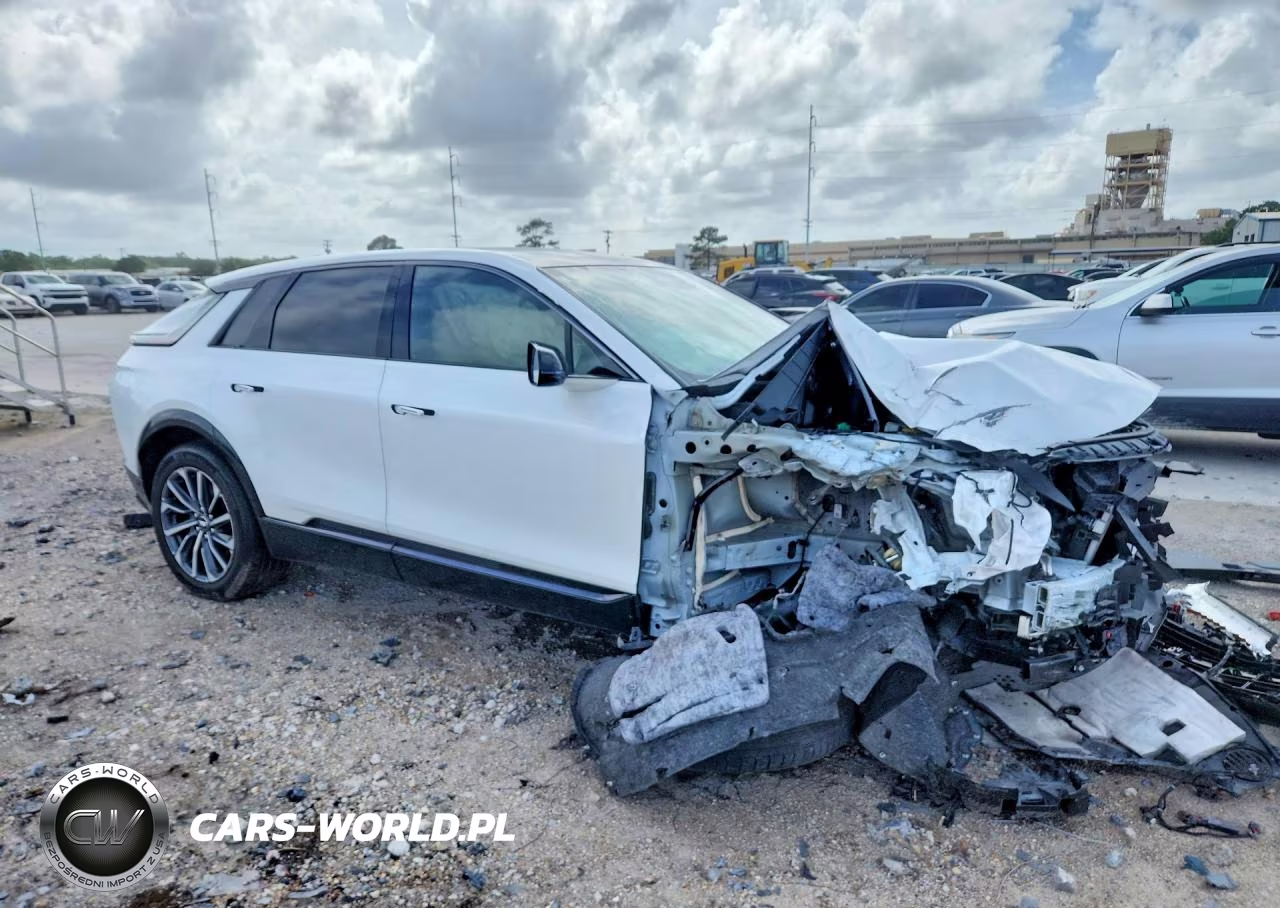 2024 Cadillac Lyriq Sport VIN:1GYKPVRK9RZ113213 - 4