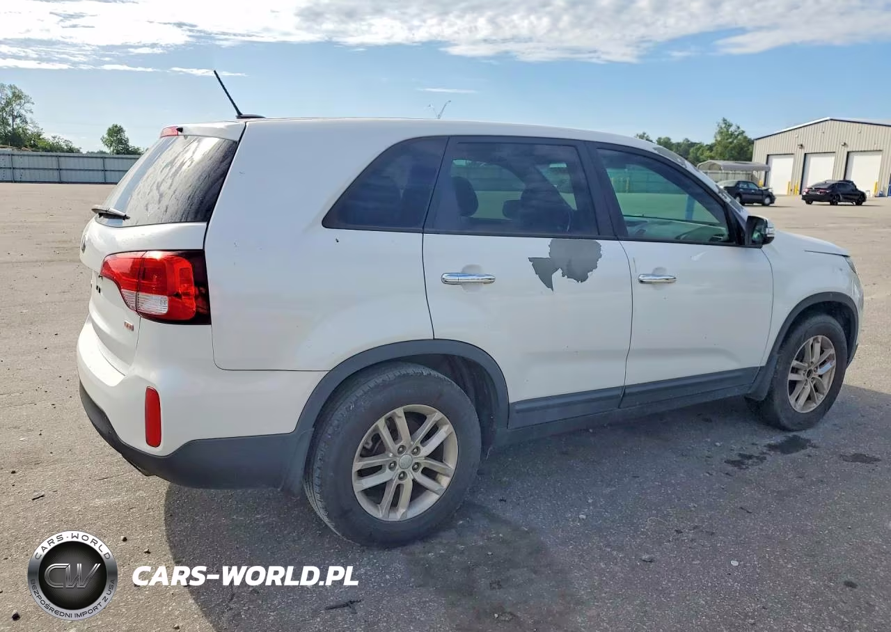 2015 Kia Sorento Lx VIN:5XYKT3A63FG615469 - 3