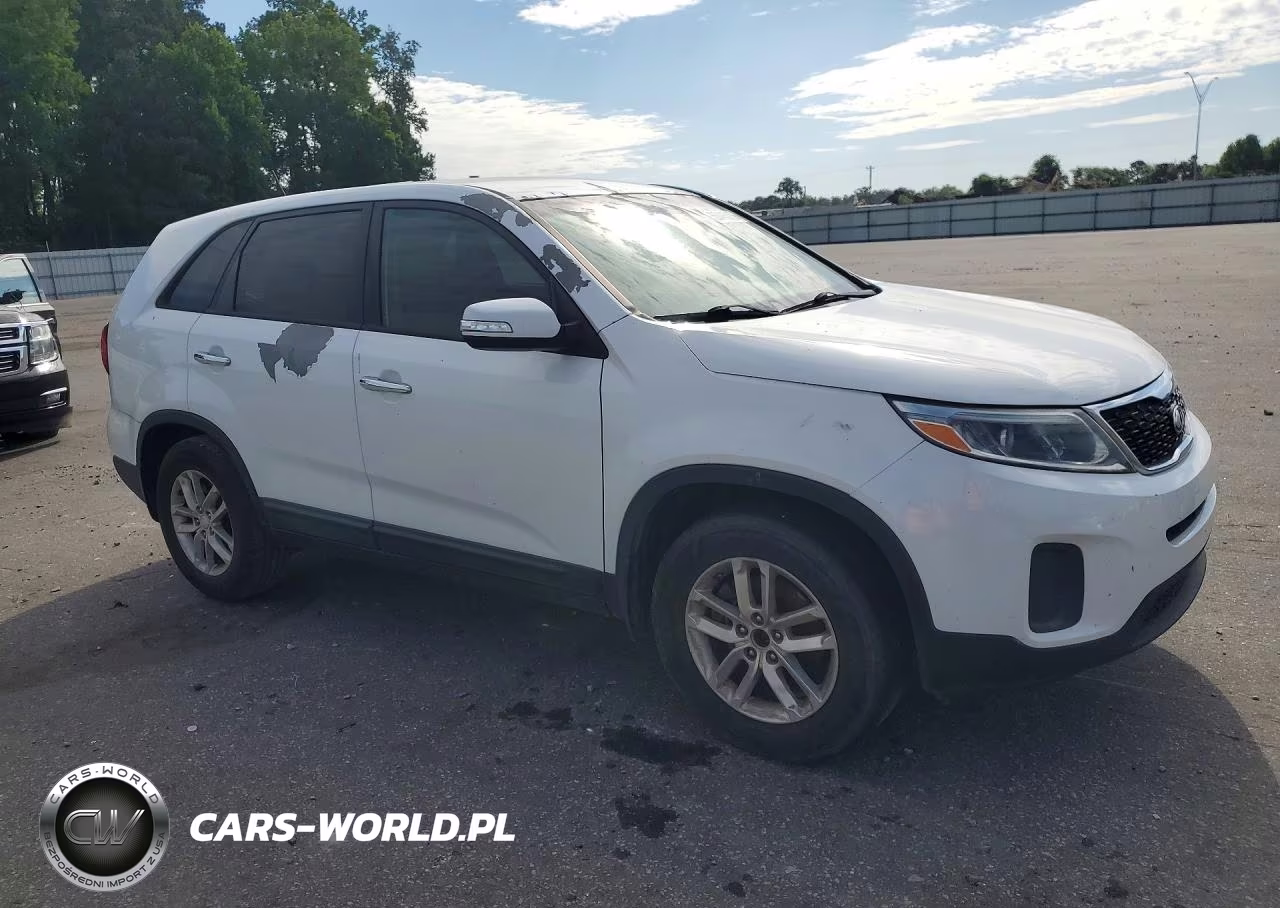 2015 Kia Sorento Lx VIN:5XYKT3A63FG615469 - 4