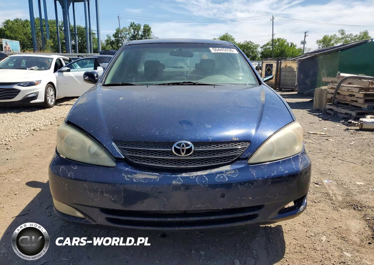 2004 Toyota Camry Le VIN:JTDBE32K440254567 - 5