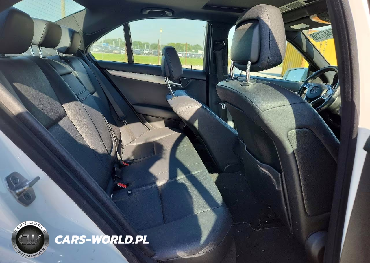 2013 Mercedes-Benz C 300 4Matic VIN:WDDGF8AB6DG118858 - 10