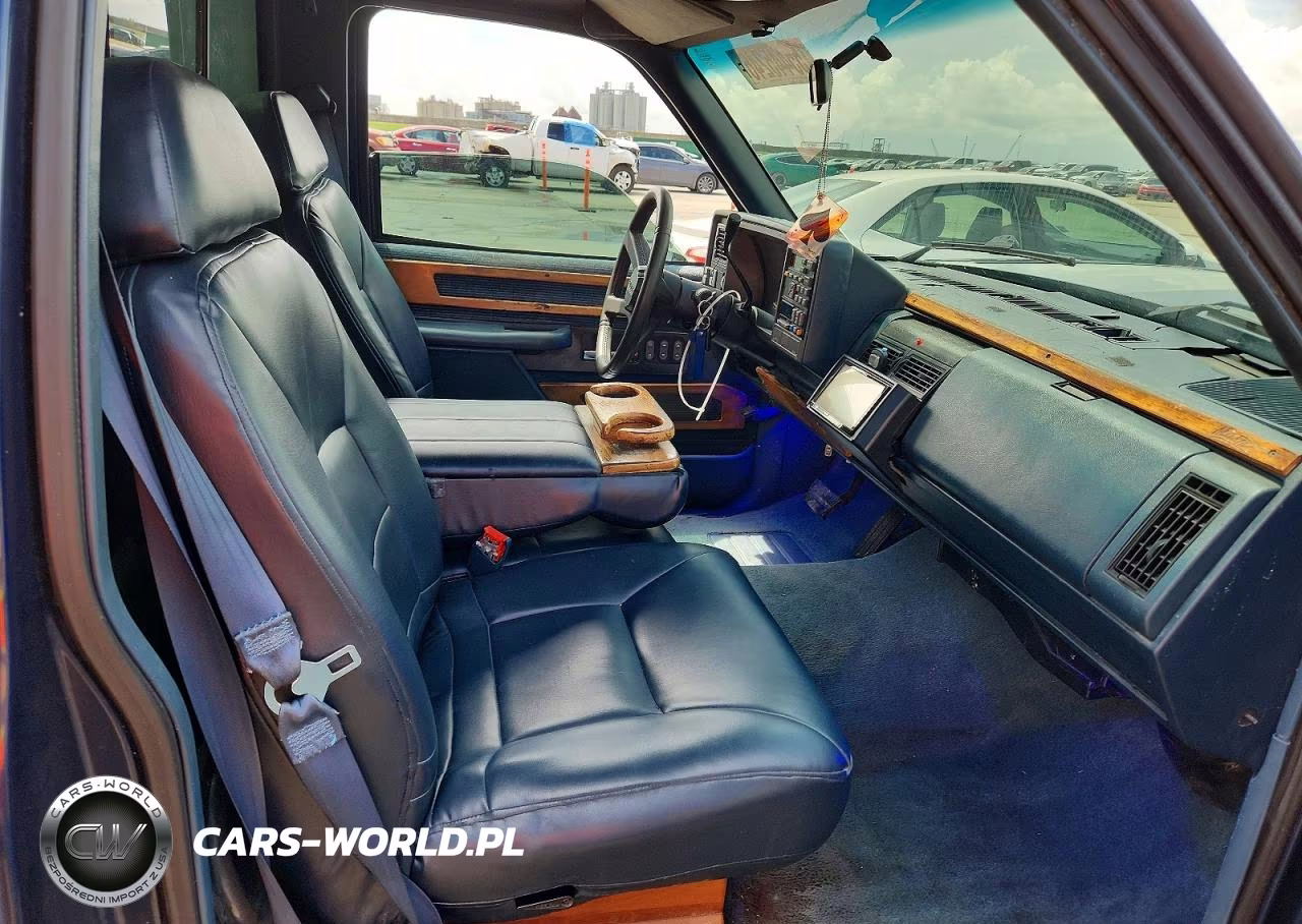 1993 Chevrolet Gmt-400 C1500 VIN:1GBDC14K4PZ166574 - 10