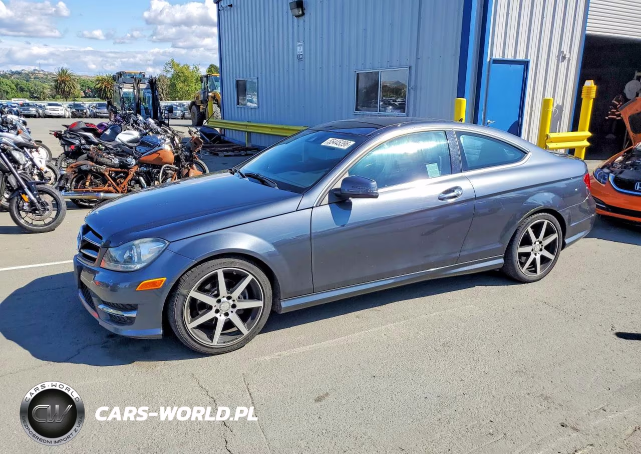 2015 Mercedes-Benz C 250