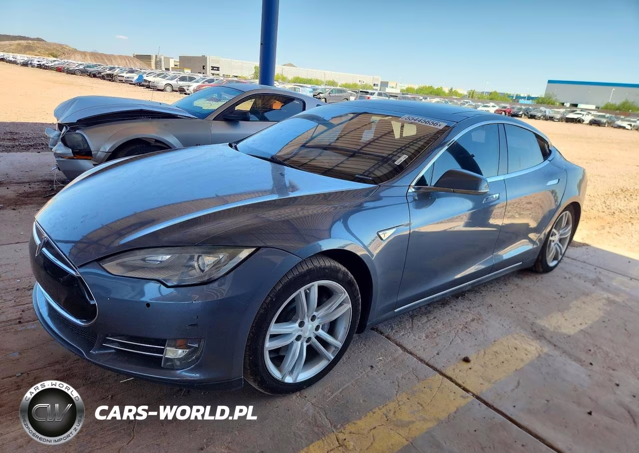 2014 Tesla Model S